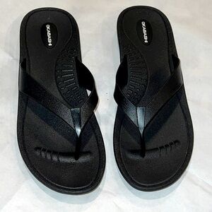 Okabaski Womens Size L 9-10 Flip Flop Ortho Style Black Flat Sandal Like NEW